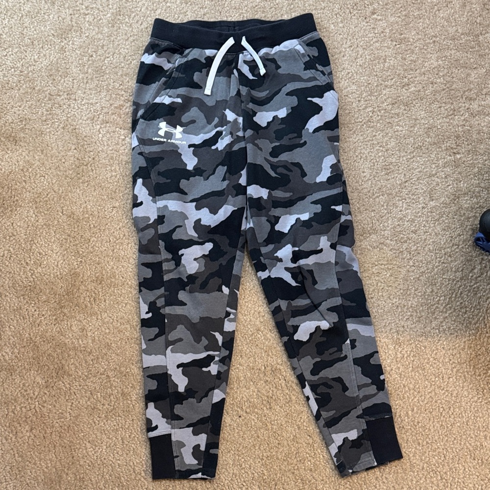 Under Armour Kids' Camo Sweatpants - Black and Gray